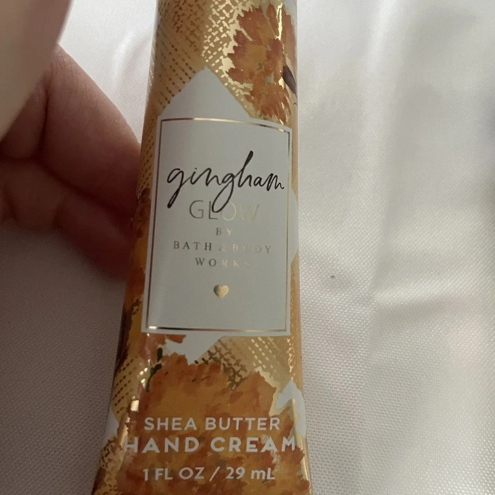 Bath & Body Works (2) Shea Butter HAND CREAM 1oz NEW Gingham Vanilla Romance